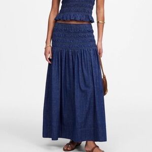 Madewell Smocked-Waist Denim Midi Skirt in Rinse Wash